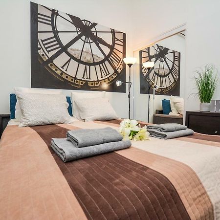 Timeless Apartment With Free Private Parking Budapest Exteriör bild
